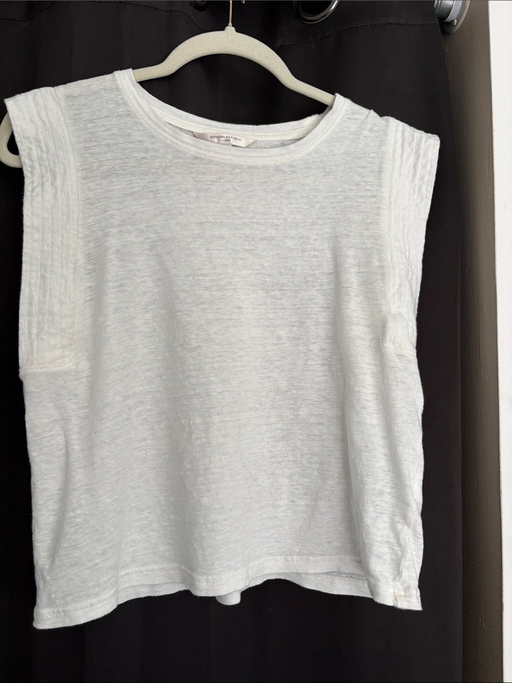Banana Republic White Sleeveless Knit Top